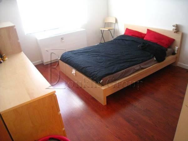 25-80 36th St 3F - Photo 3 of 4