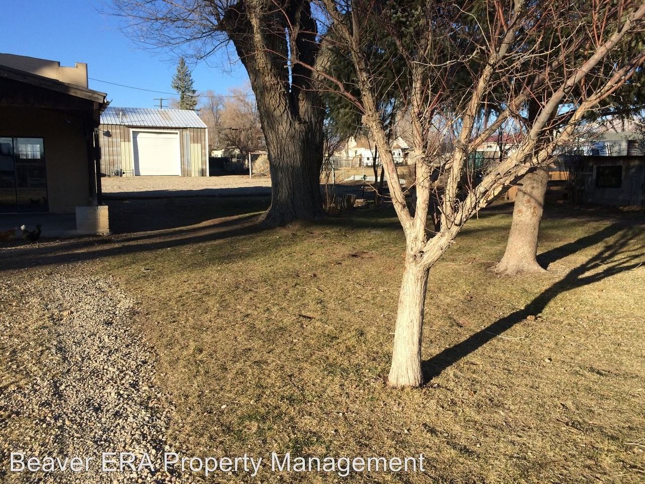 15 E 400 N St - Photo 2 of 17