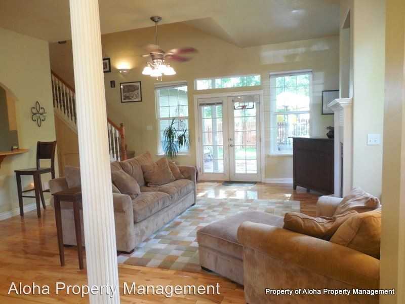 1156 S Shoshone St - Photo 3 of 22