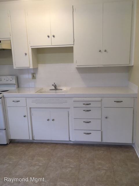 2722 U Street - Photo 2 of 6