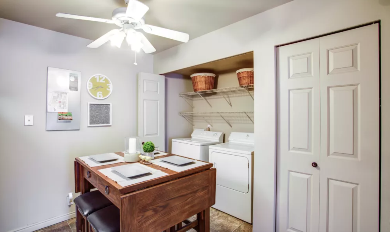 Royal Farms - Photo 5 of 29