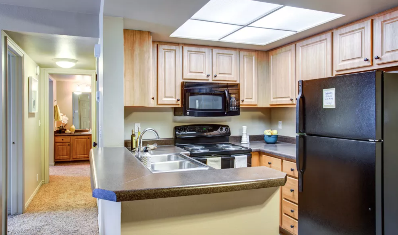 Royal Farms - Photo 2 of 29