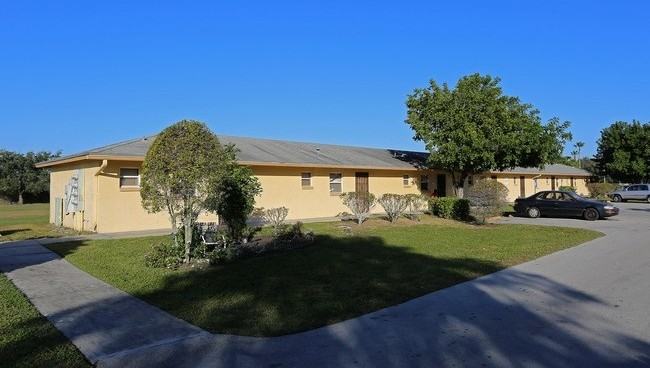 Glades Diamond - Photo 3 of 16