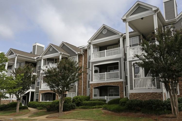 Thornblade Park Apartments - Photo 3 of 29