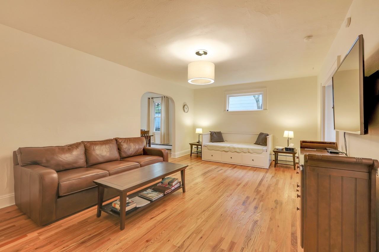 37 Valley Rd - Photo 3 of 23