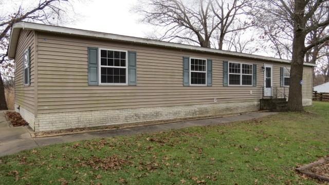 2968 N 2659th Rd - Photo 2 of 38