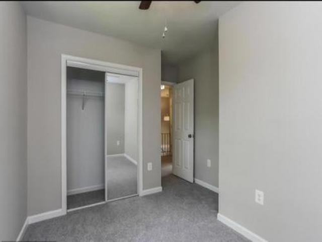 4804 Deanwood Dr - Photo 2 of 5