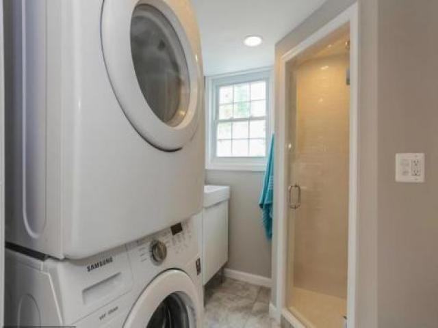 4804 Deanwood Dr - Photo 3 of 5