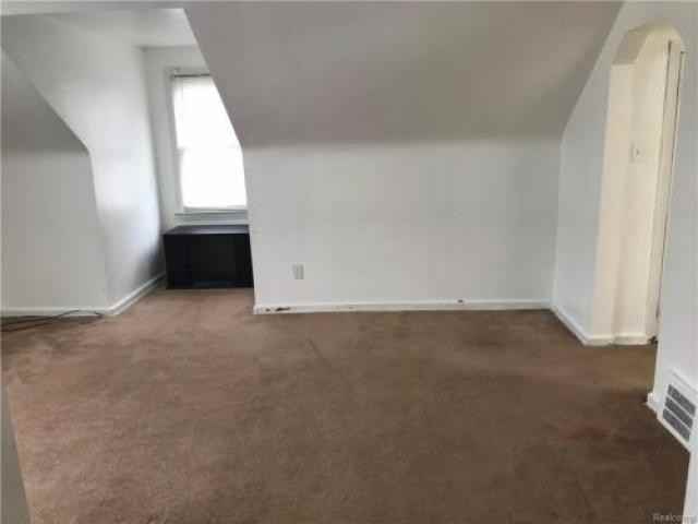 6315 Williamson St - Photo 3 of 6