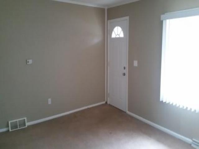 235 Merrill Ave - Photo 2 of 6