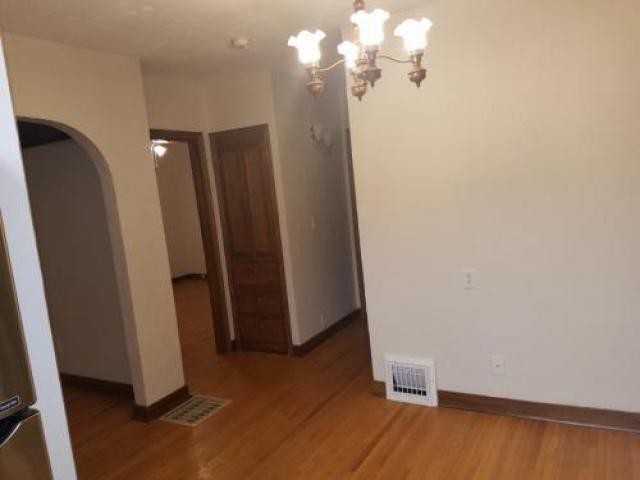 117 Holland Ct - Photo 2 of 6