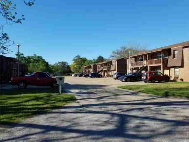 209 Dixie Ave - Photo 3 of 6