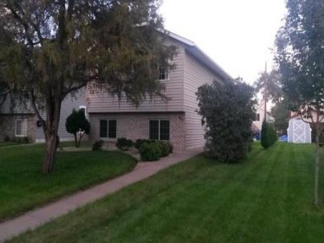 442 26th Ave N - Photo 2 of 4