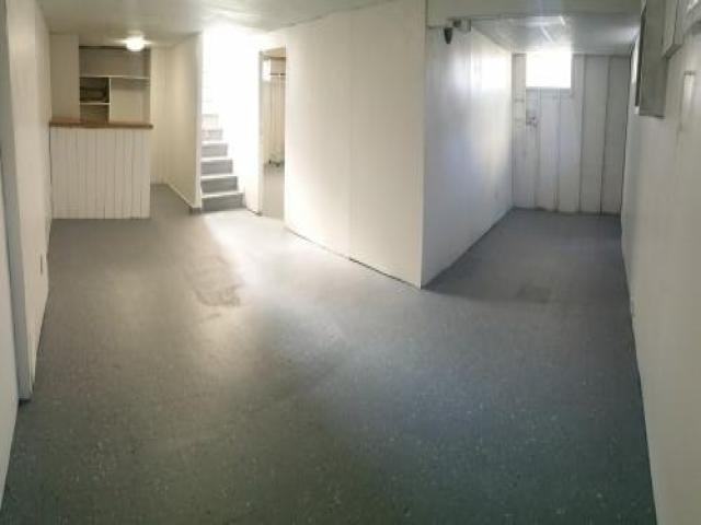 3932 48th Pl - Photo 3 of 6