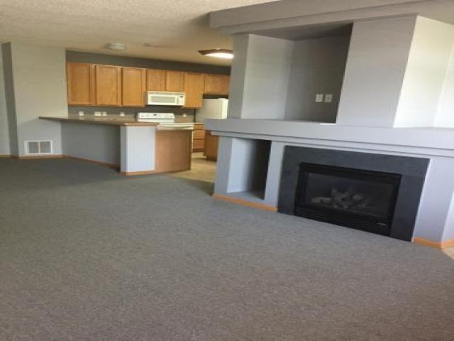 845 Willow Glen Ct - Photo 2 of 6