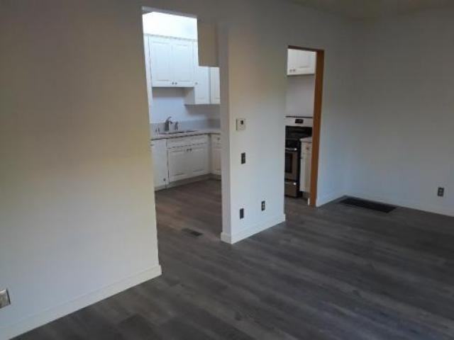 150 Allen Ave - Photo 3 of 3