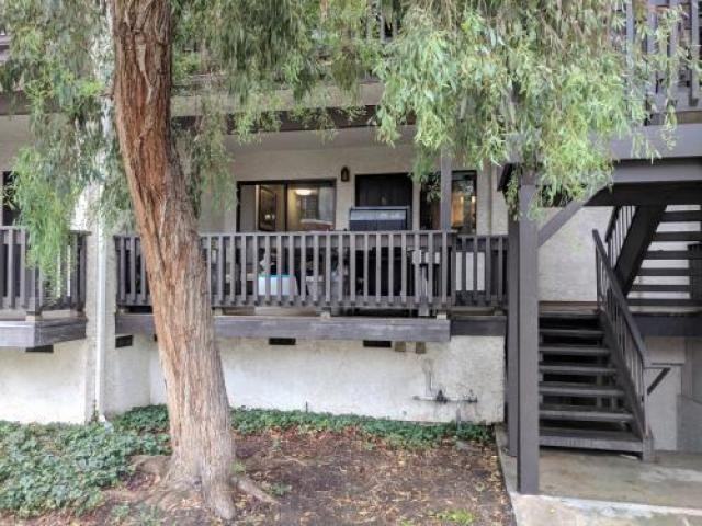 18006 River Cir - Photo 3 of 6