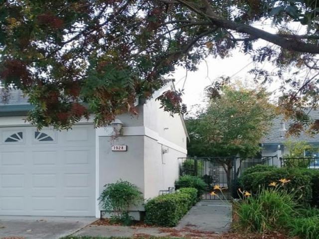 1928 Nero Ct - Photo 3 of 6