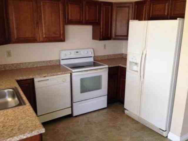 6085 Daisy Ave - Photo 2 of 12