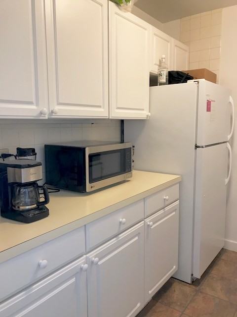 4500 N. Winchester - Photo 3 of 5