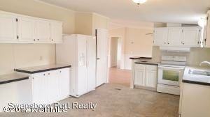 255 Stella Rd - Photo 3 of 12