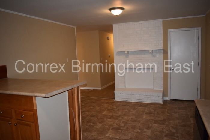 908 Kathryn Cir - Photo 3 of 16