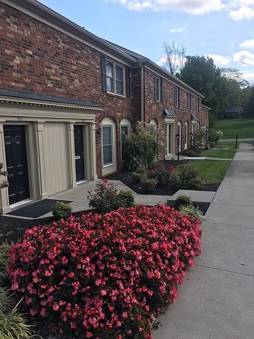 407 Charlestown - Photo 2 of 25