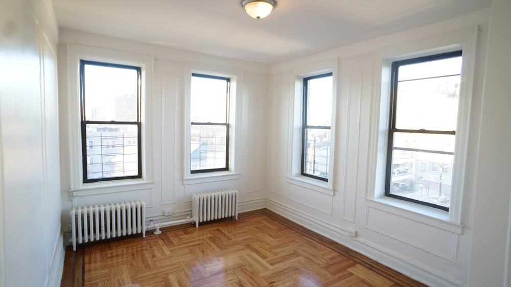 1550 Rowland St #2 - Photo 3 of 4