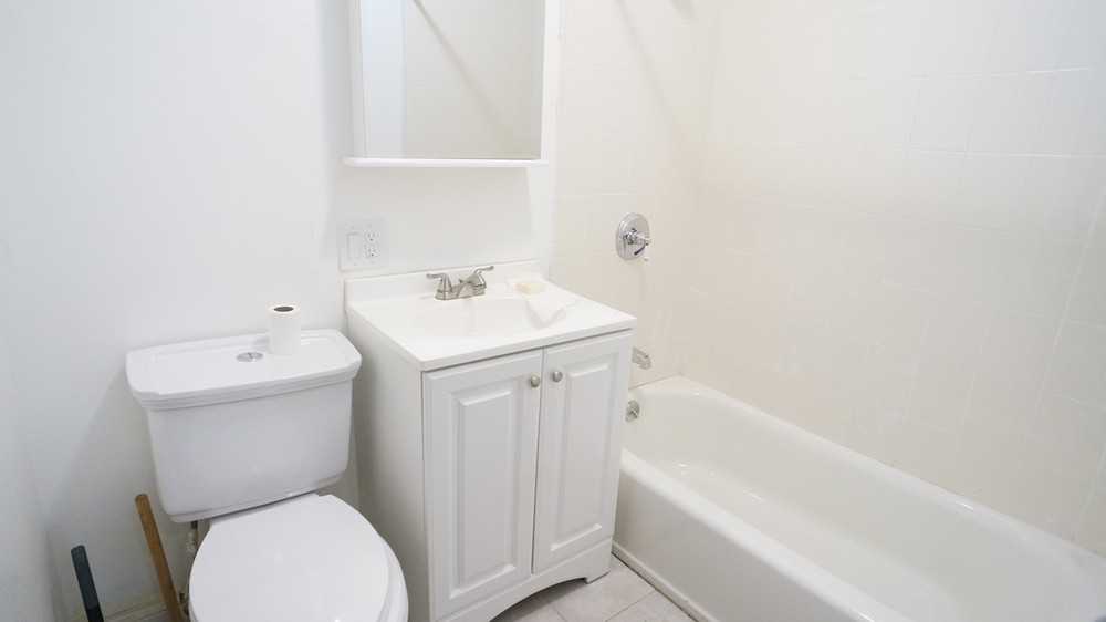 304 Alexander Ave #1 - Photo 3 of 8
