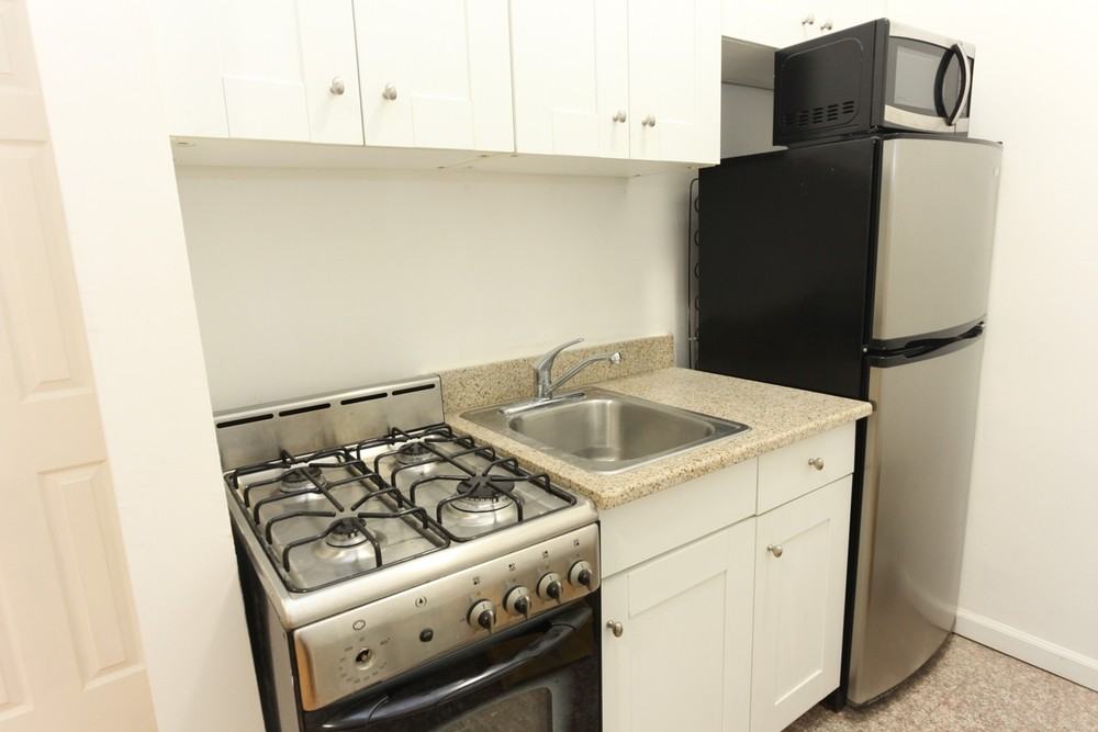 102 West 80th Street - Photo 2 of 5