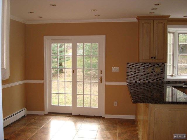 9 Rowantree Dr - Photo 3 of 14