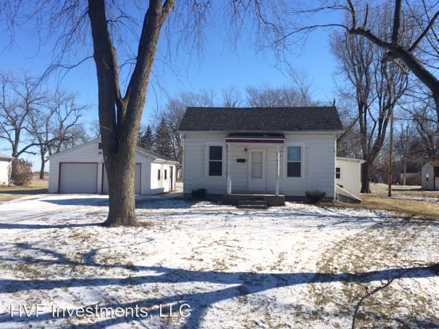 109 S 3rd Ave - Photo 2 of 11