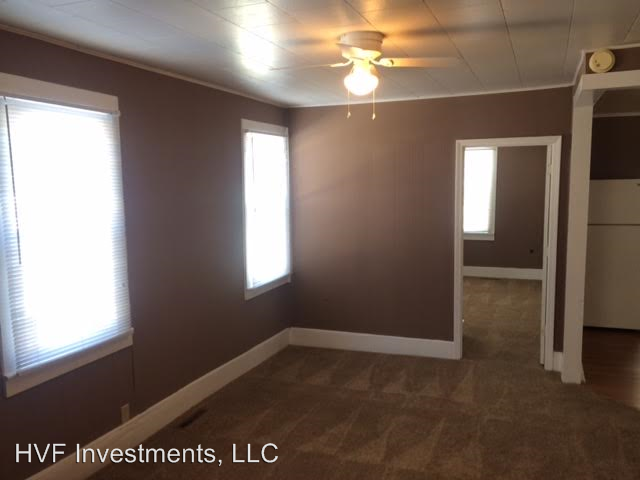 109 S 3rd Ave - Photo 3 of 11