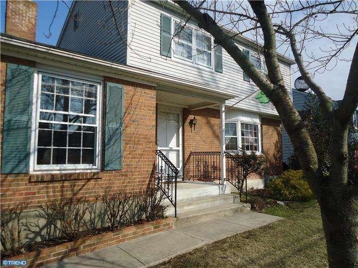 112 Heather Rd - Photo 2 of 12