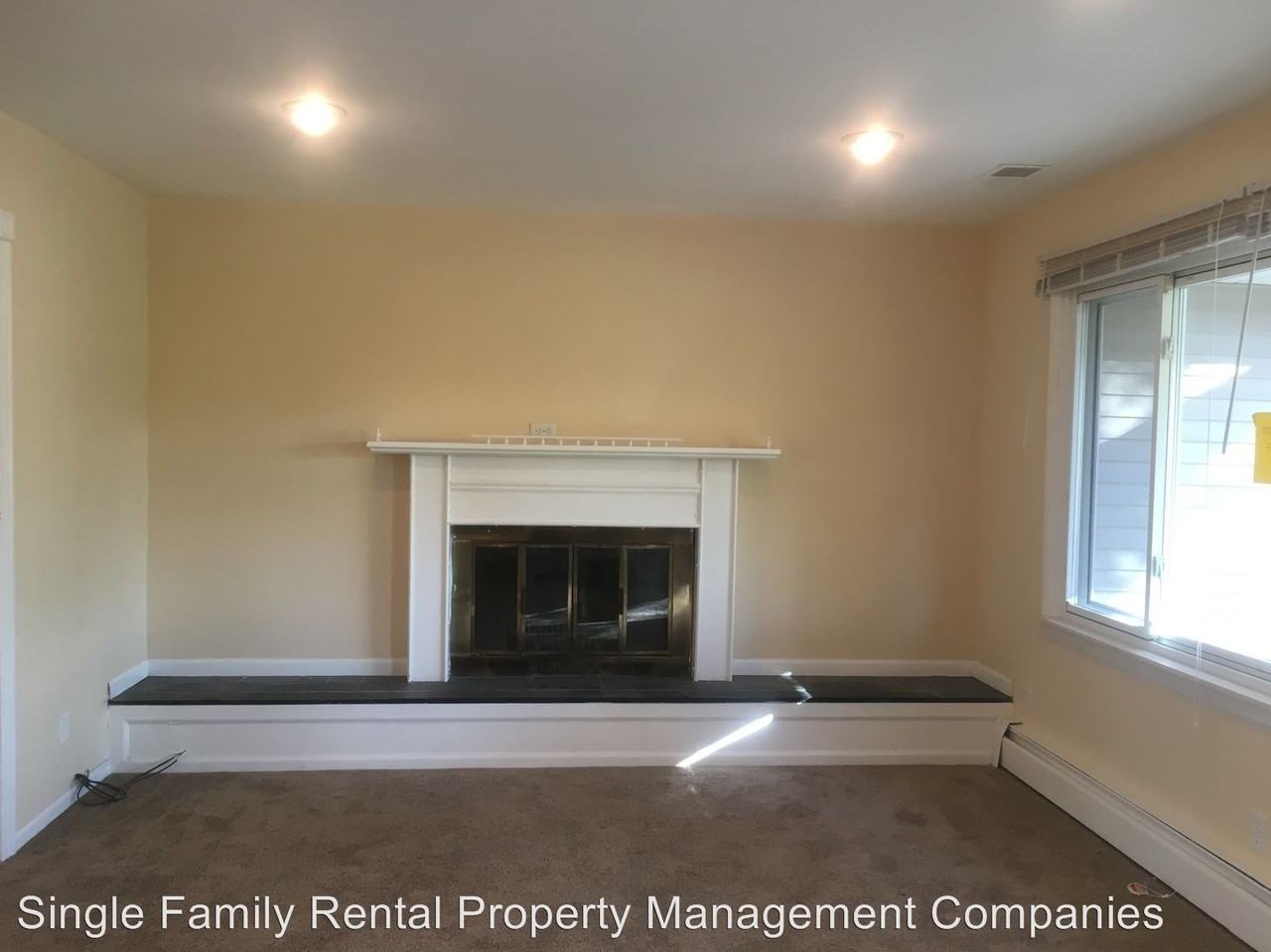 1172 S 11th St - Photo 3 of 16