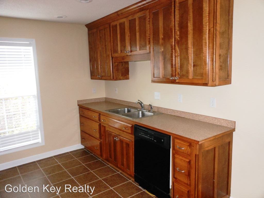 123 Maryjay Dr - Photo 3 of 13