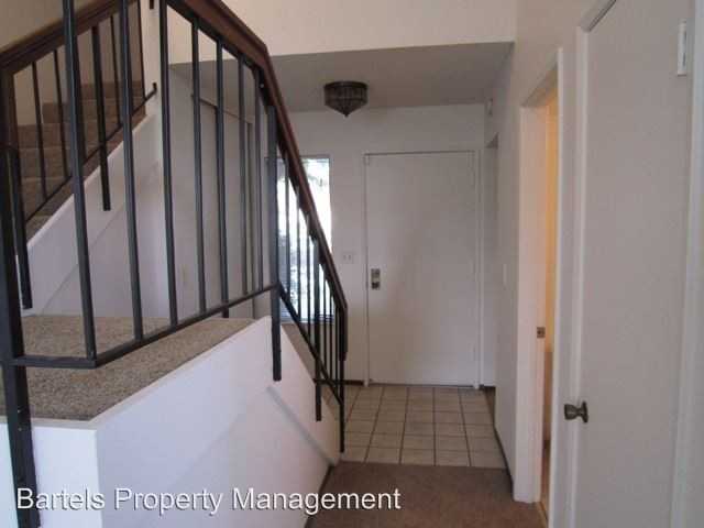 95 Crystal Cir - Photo 3 of 21