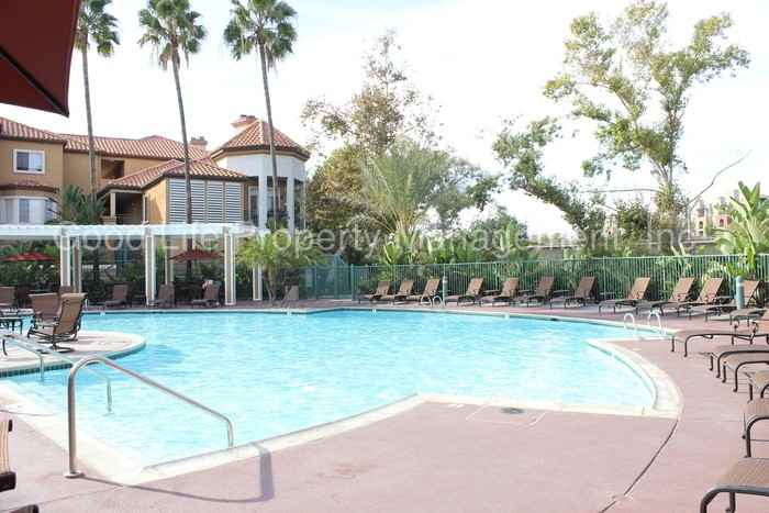 2220 Camino De La Reina #311