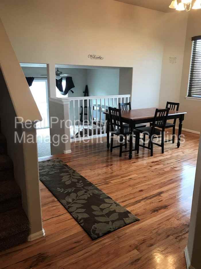 2555 Lynnhaven Ln - Photo 3 of 17