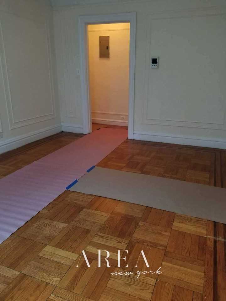 4871 Broadway - Photo 2 of 6