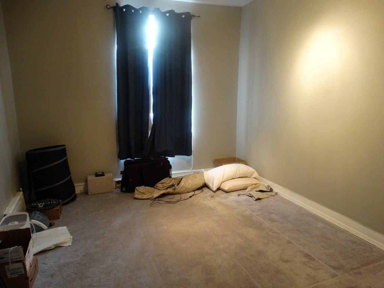 3115 Quentin Rd - Photo 3 of 4