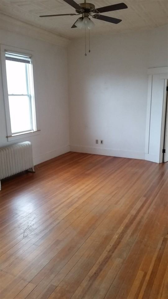 287 E Main St - Photo 3 of 10