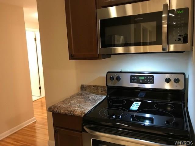 190 Athens Blvd - Photo 3 of 16