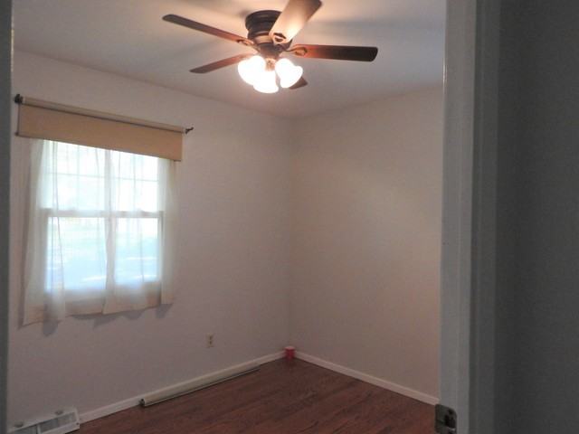 1920 Cowing Ln - Photo 3 of 13