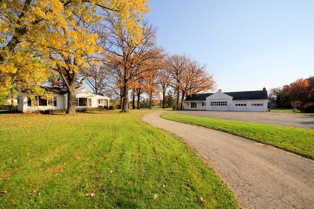 100 Brookwood Ln - Photo 2 of 36