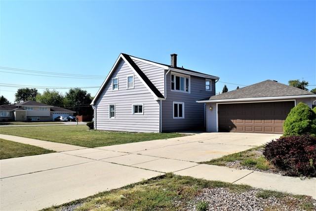 6710 W 81st St - Photo 2 of 28