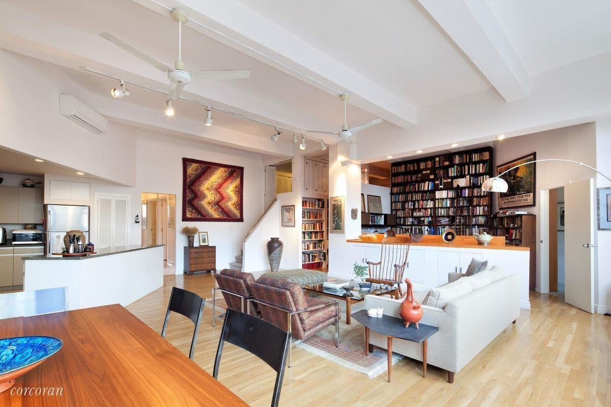 E 16 & Union Square E #4 - Photo 2 of 5