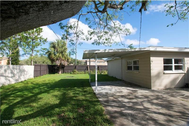 7496 2nd St N - Photo 3 of 21