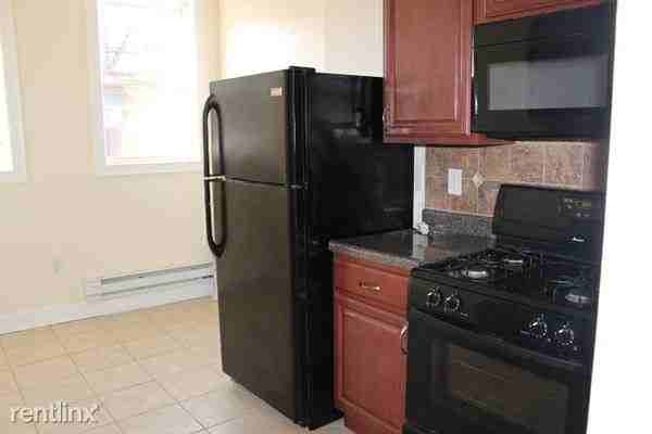 Bergenline Ave - Photo 2 of 4