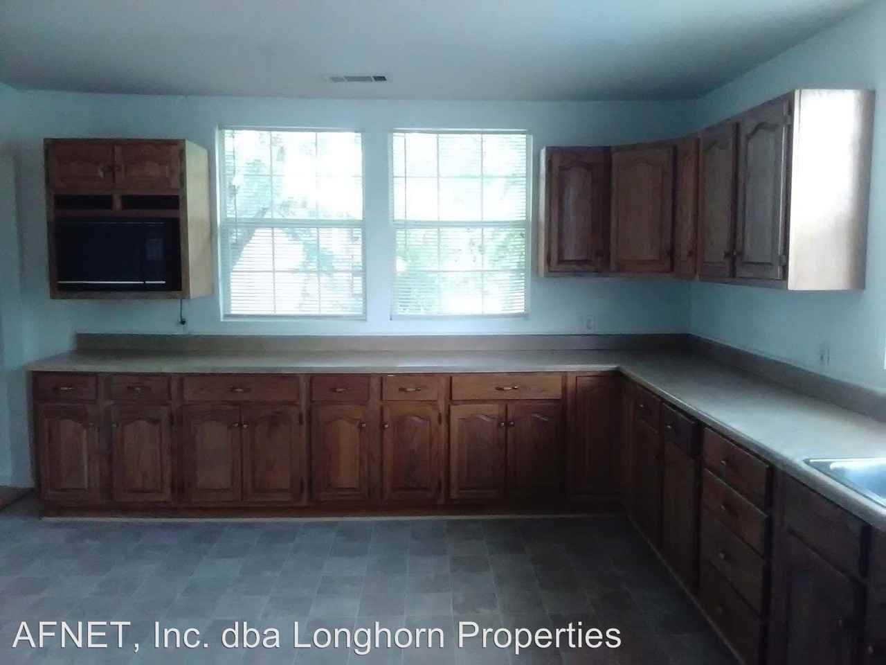 324 W Belton Ave - Photo 3 of 12